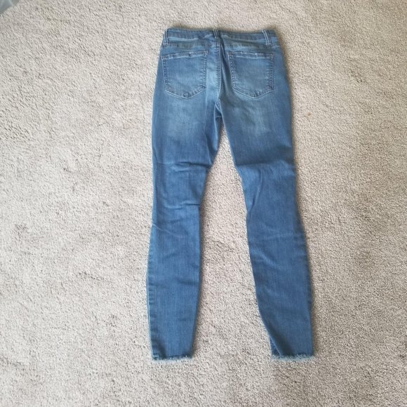 🦄No Boundries / 7 / Mid Rise Skinny - Picture 3 of 4